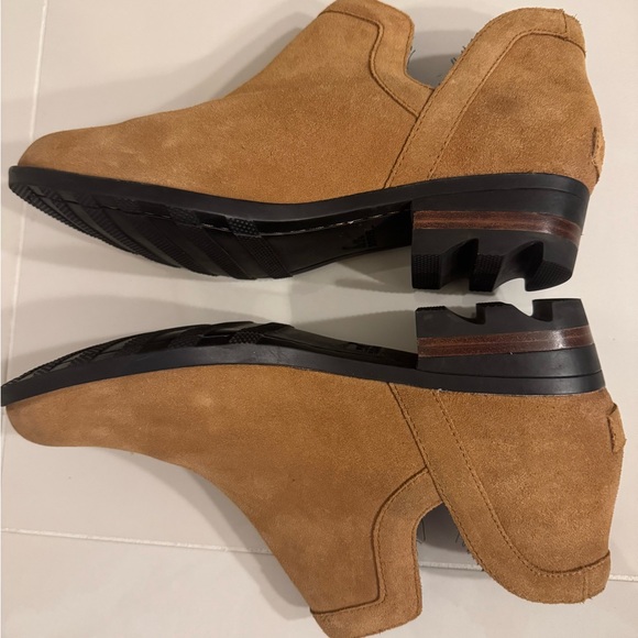 Sorel Women's Lolla Cut Out Suede Ankle Booties Camel Brown Stacked Heel Size 10 - Picture 9 of 11
